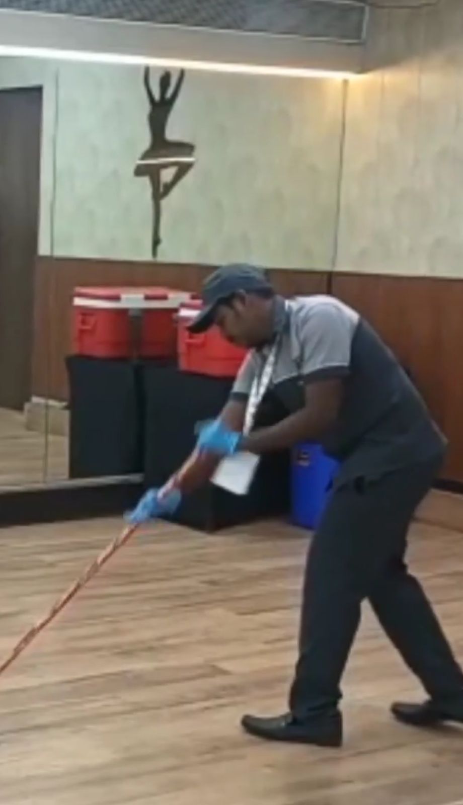 Facility Exterior Cleaning